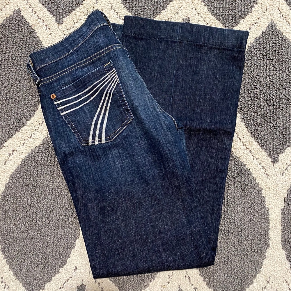 7 For All Mankind Flare Dojo Jean (size 26)